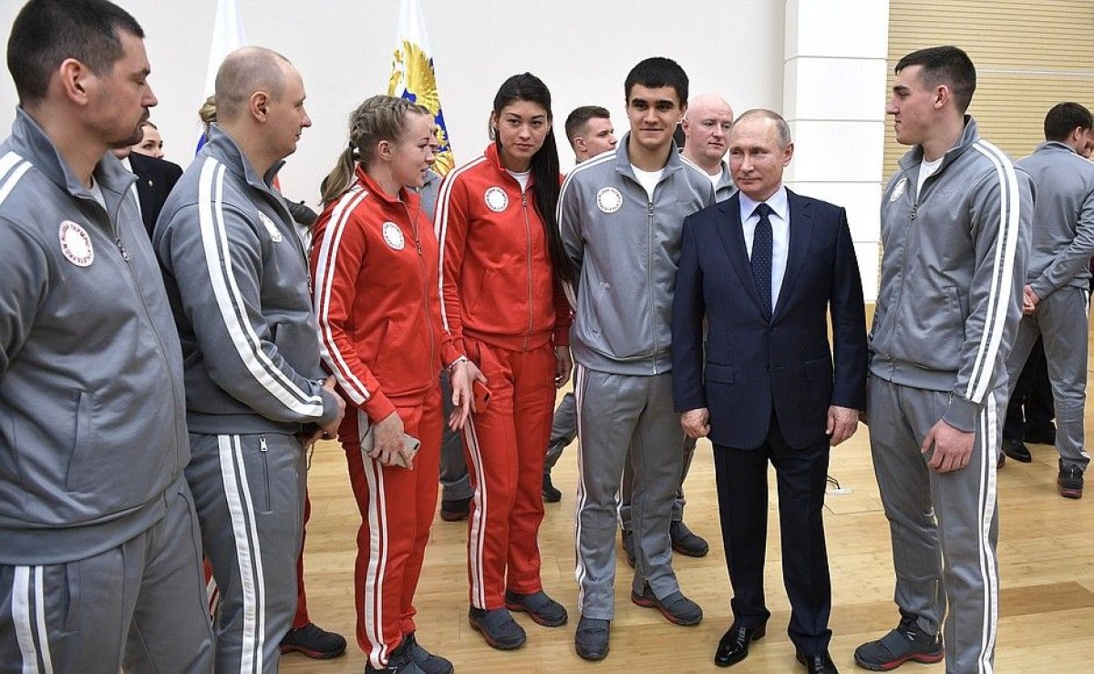 Путин в Кремле вручит госнаграды российским спортсменам-призерам Олимпиады в Пхёнчхане