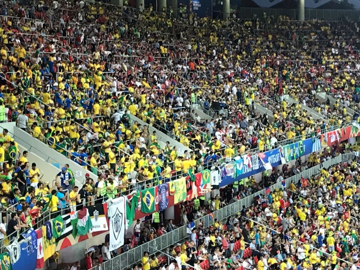 Как бразильские болельщики отдыхают в России?