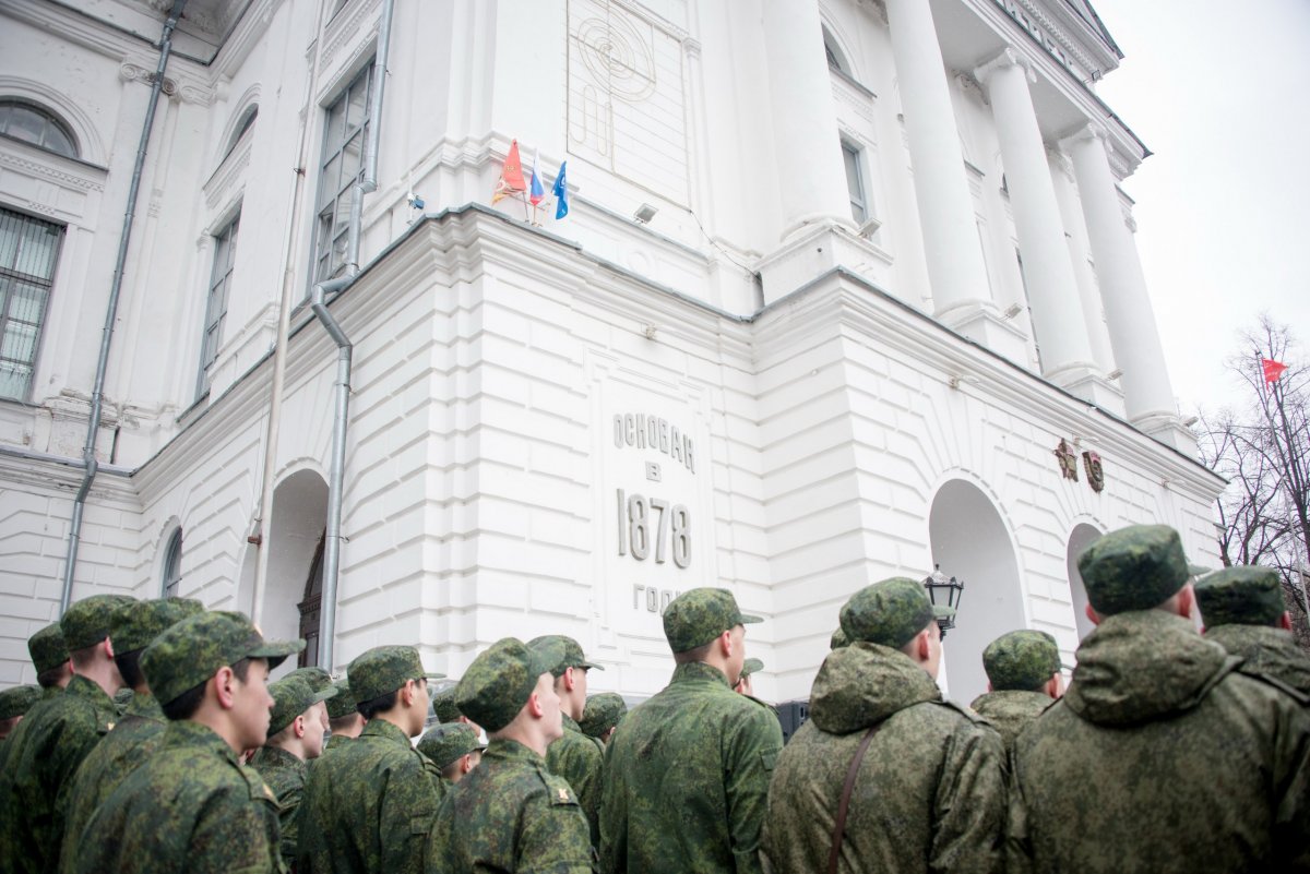 Даже во время войны жизнь в университете не затихала: учёные работали для нужд фронта, в корпусах и общежитиях размещались эвакуированные заводы и архивы, а студенты продолжали учиться