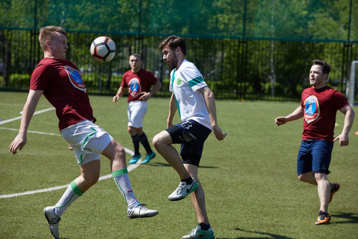 Кубок Дружбы прошёл в Лужниках. Любительский турнир по мини-футболу собрал более 200 спортсменов из 20 команд.