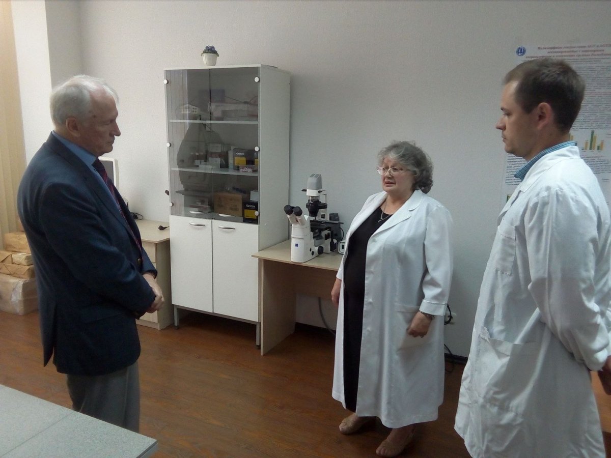 Вице-президент РАН Валерий Васильевич Козлов посетил структурные подразделения НИИ комплексных проблем АГУ