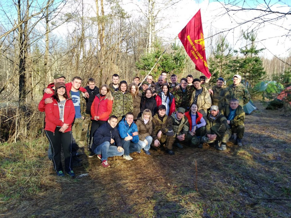 📅 июня 2018 года в Старой Руссе в музее Северо-Западного фронта с участием поисковиков и краеведов города прошла церемония передачи останков бойцов Красной Армии, погибших 09.05.1942 года, ровно за 3 года до Великой победы.