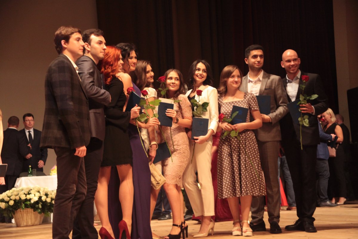 25/06/2018 в ряды лучших врачей вошли наши дорогие выпускники – бывшие студенты медико-профилактического и лечебного факультетов.