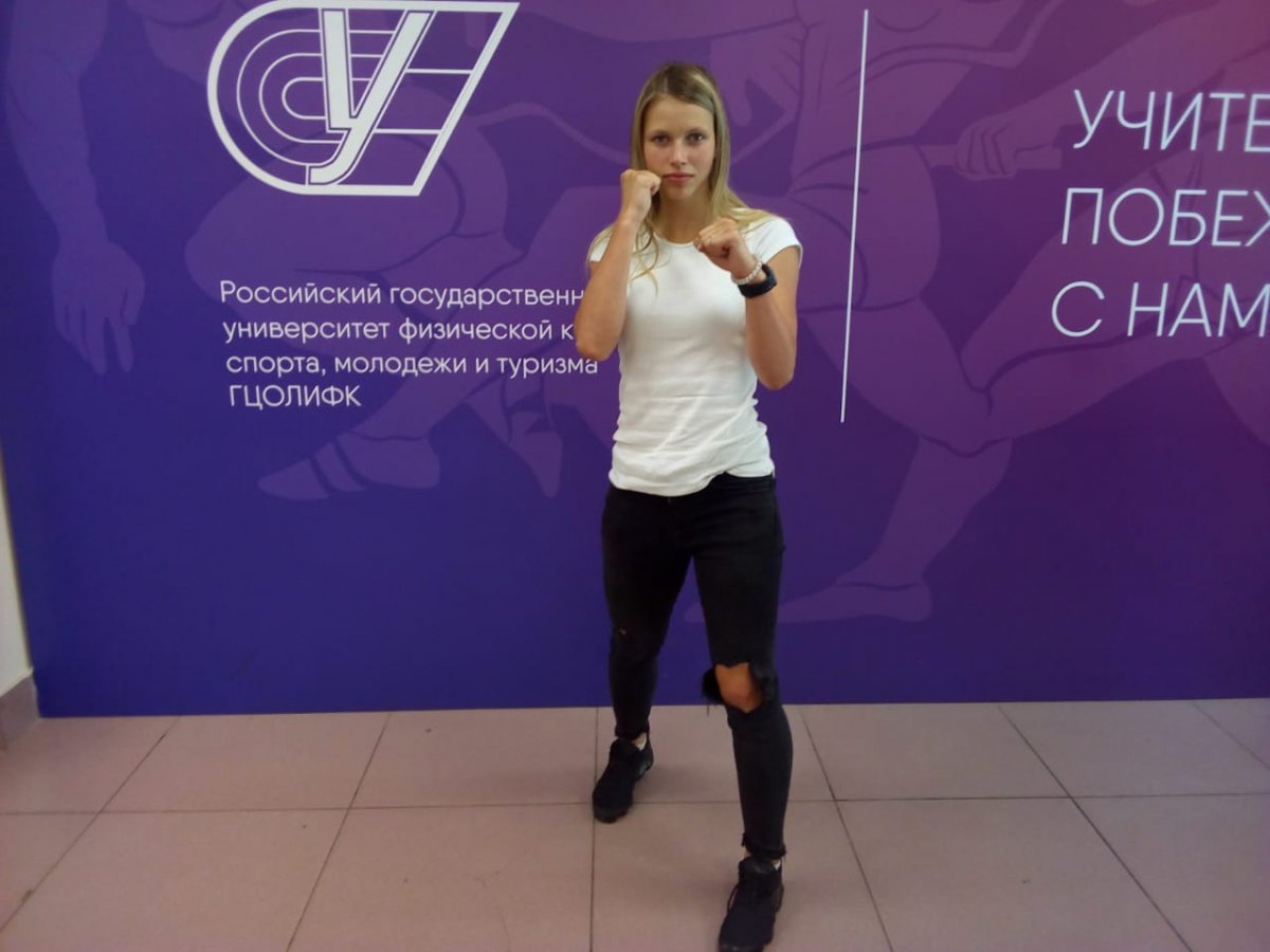 Екатерина Юшкевич приехала к нам из братской Белоруссии. Со спортом девушка связана давно. Например, она выигрывала детский чемпионат мира по кеку́синкай карате.