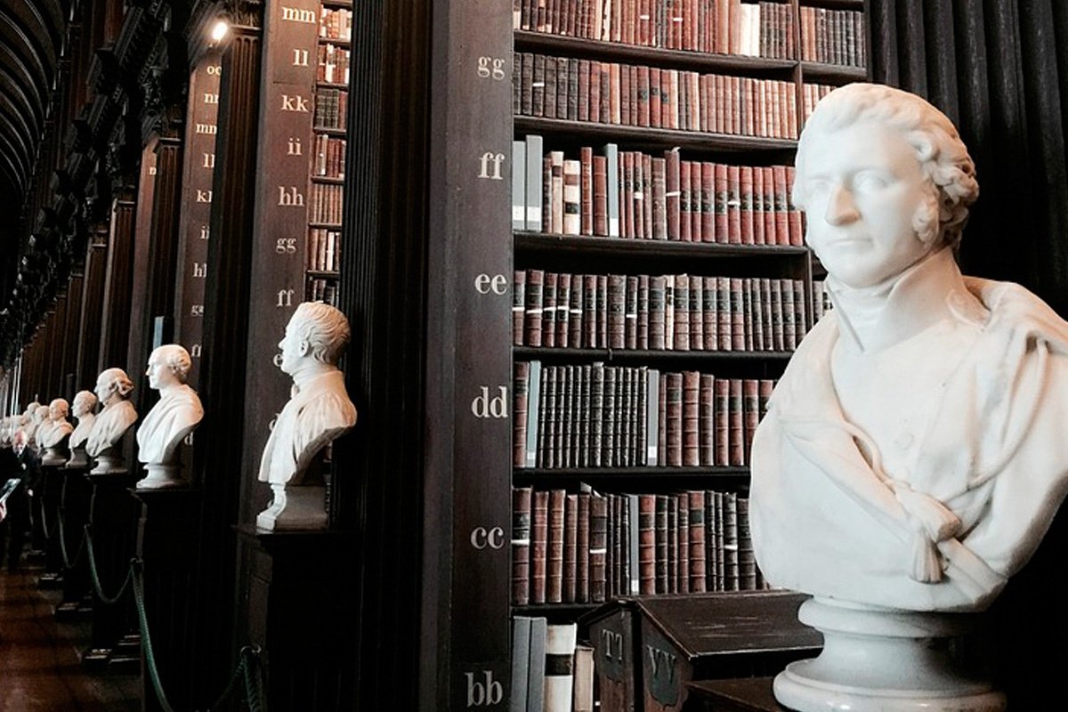 Курс лекций по истории зарубежной литературы XVII-XVIII вв. профессора Вероники Алташиной. Часть II