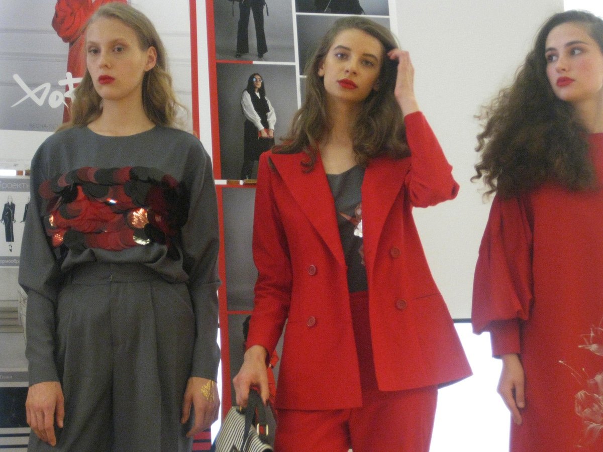 Защита выпускных квалификационных работ магистров на кафедре Дизайна одежды