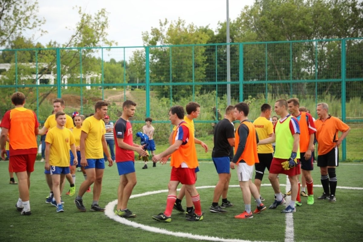 Студенты приняли участие во встрече Главы Чувашии Михаила Игнатьева с волонтерами чемпионата мира по футболу FIFA 2018.