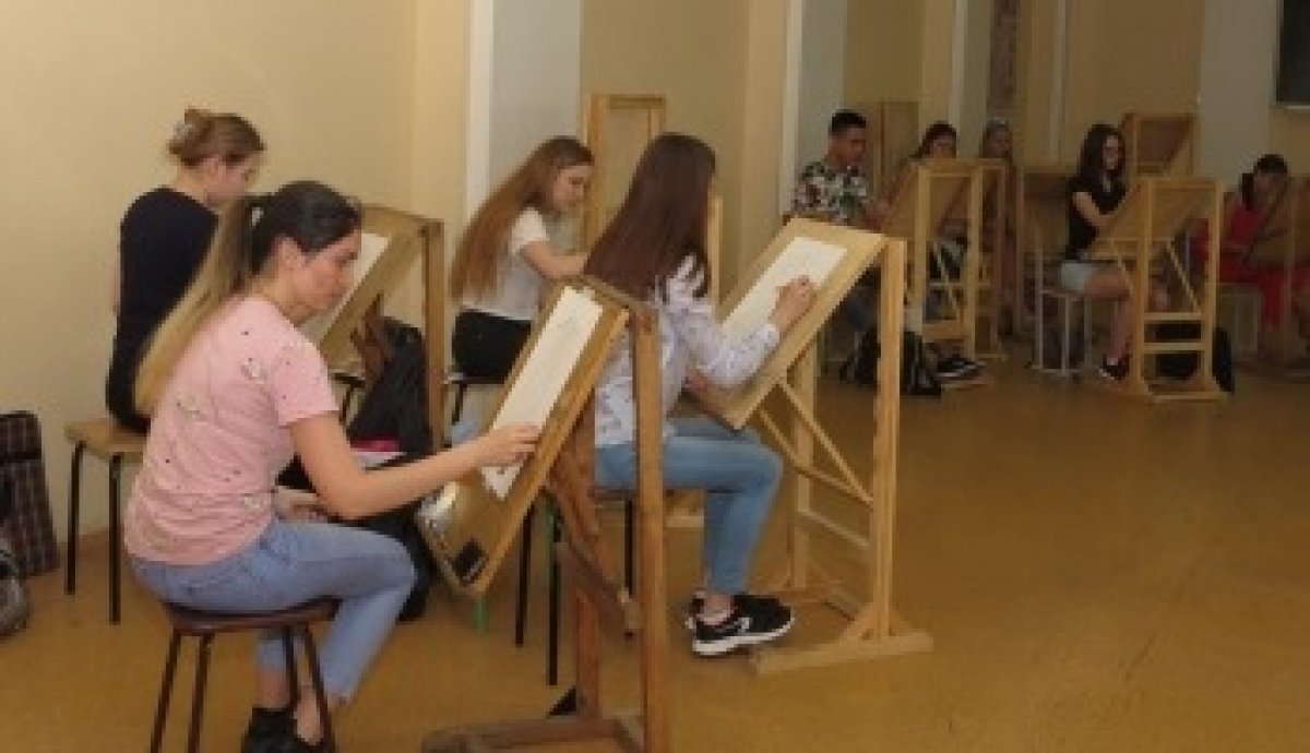 НГАСУ (Сибстрин) объявляет набор в детскую художественную школу