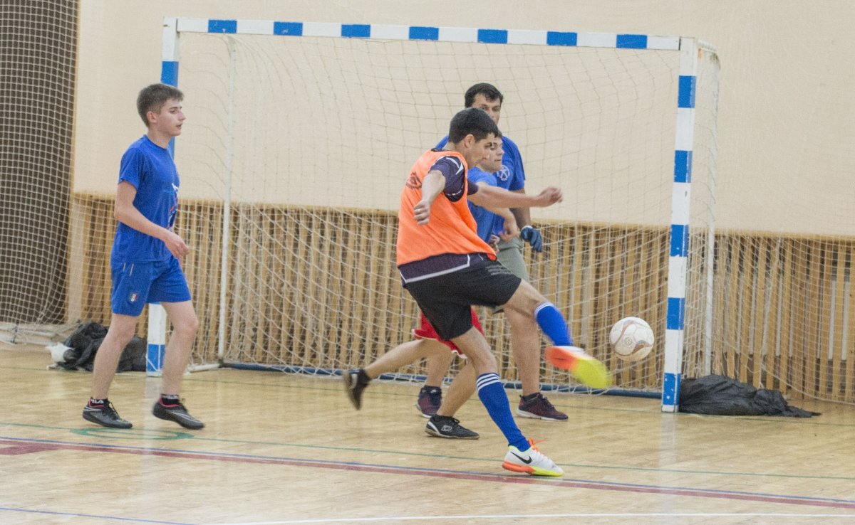 Товарищеский матч будущих коллег