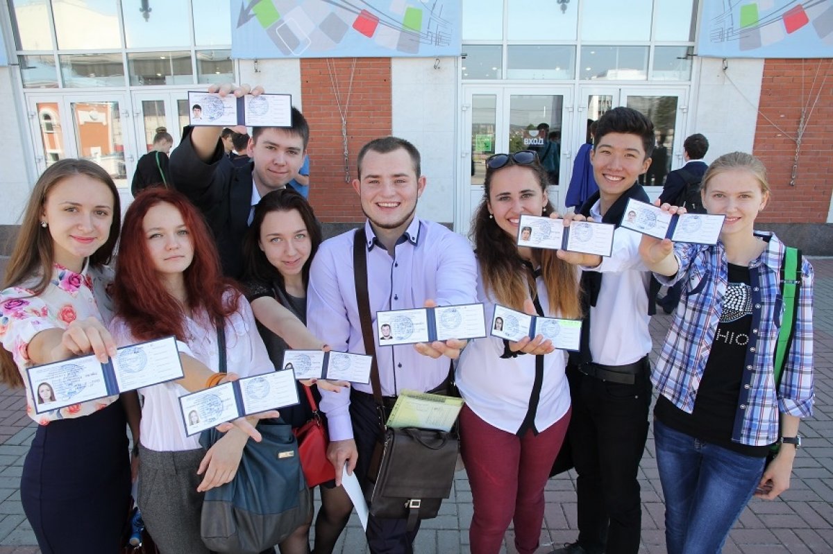 Зачисление абитуриентов, поступающих на бакалавриат и специалитет в Томский политех, завершено. Во вторую волну первокурсниками ТПУ стали 222 человека. Приказы ищите на сайте "Абитуриент.ТПУ"