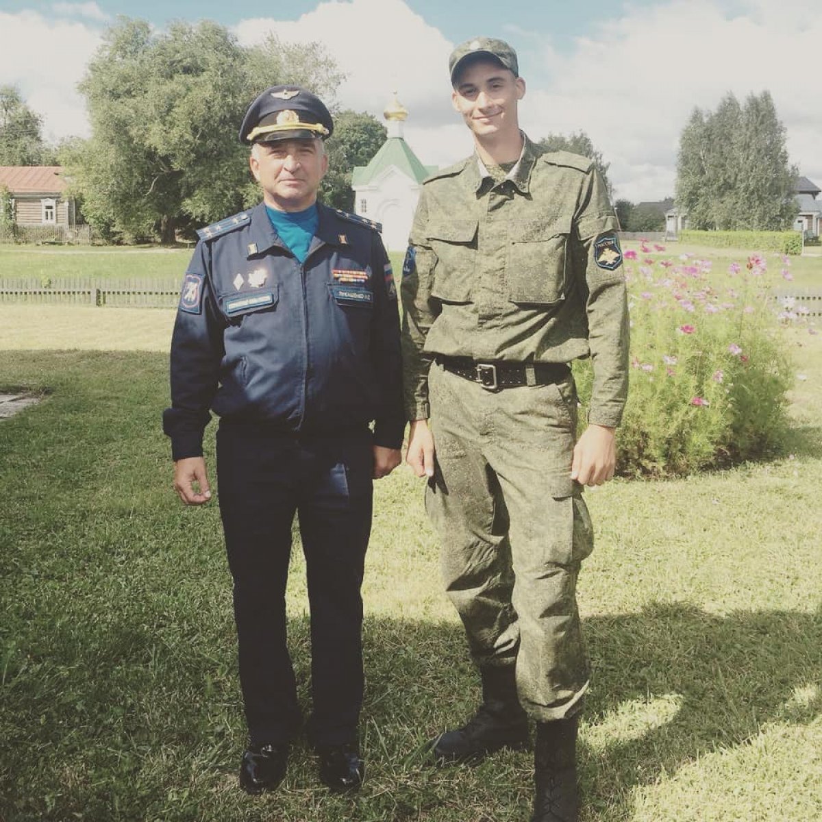 Студенты , которые проходят обучение в Учебном военном центре и на Факультете военного обучения, летом отправляются в войсковые части, где проходят учебные сборы и итоговую аттестацию. Сделали для вас небольшую подборку фотографий со сборов маёвцев😊
