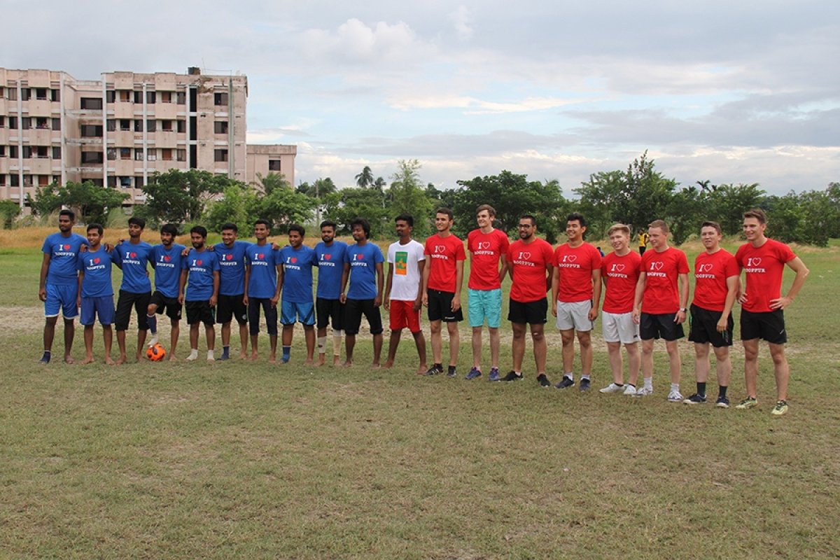 Студенты НИЯУ МИФИ Вячеслав Степанищев и Олеся Никитина прошли студенческий отбор в конкурсе от Госкорпорации «Росатом» для возможности принятия участия в создании атомных электростанций за рубежом и посетили строительство АЭС «Руппур» в Бангладеш