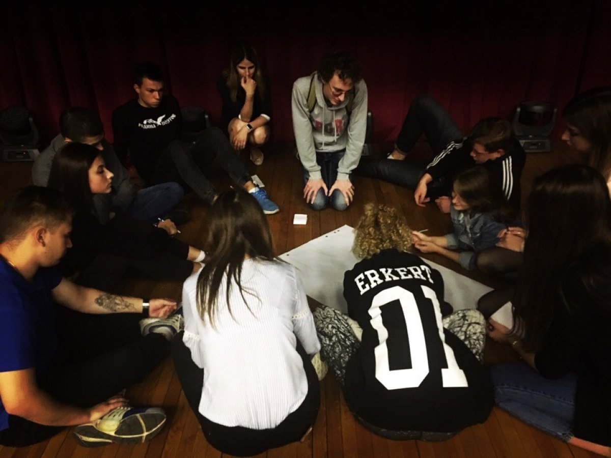 🔥На форуме «Активная молодежь - будущее России» креативные и предприимчивые придумывают продукт, который облегчит студенческую жизнь! 🔥На форуме «Активная молодежь - будущее России» креативные и предприимчивые придумывают продукт, который облегчит студенческую жизнь!