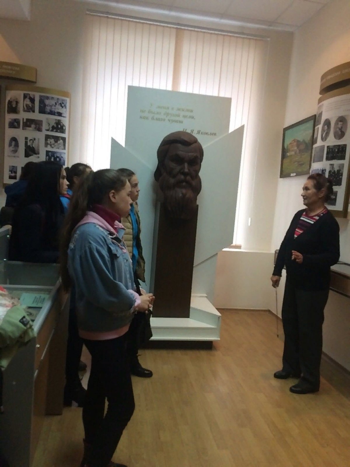 Друзья! Каждый студент ЧГПУ должен побывать в уникальном музее Ивана Яковлевича Яковлева. Ведь именно его имя носит наш ВУЗ!