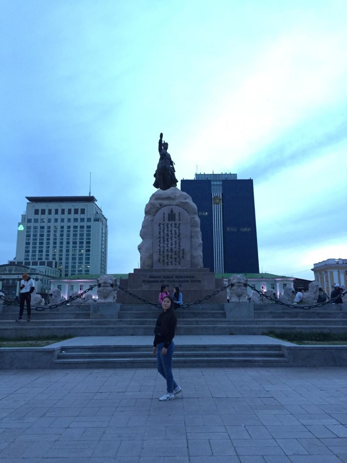 Наша студентка уже месяц учится в Монголии! Паша Лебедева, студентка II курса кафедры НХК, передает всем большой привет и делится своими впечатлениями: