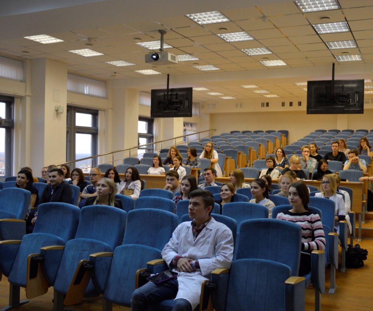✔️4 октября 2018 г. отделом международных связей Кировского ГМУ была проведена Конференция по зарубежной практике