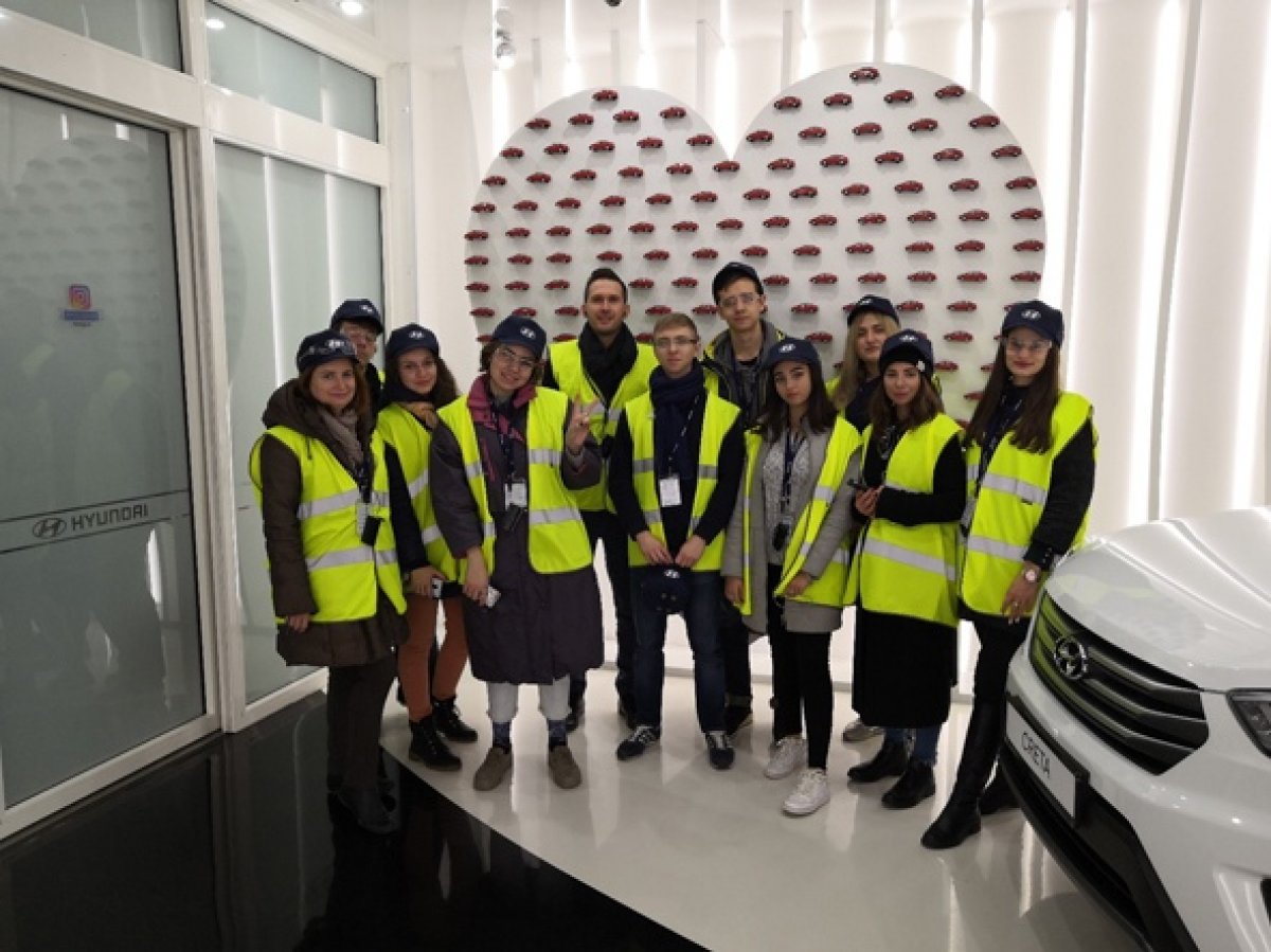 5 октября для студентов Герценовского университета состоялась экскурсия на завод Hyundai Motor Manufacturing Rus, организованная Профкомом РГПУ им. А. И. Герцена.