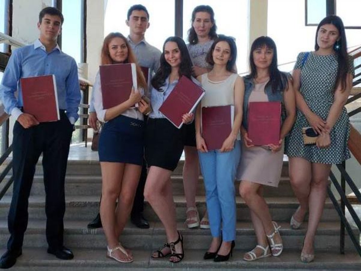 ПОСЛЕ УСПЕШНОЙ ЗАЩИТЫ ВЫПУСКНИЦУ ФНБМТ ПРИНЯЛИ НА РАБОТУ В «ХИМСТАЛЬКОН-ИНЖИНИРИНГ»