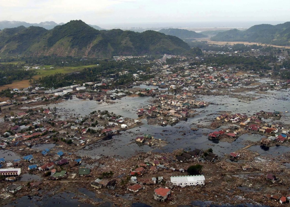 Индонезия сильно пострадала во время землетрясения