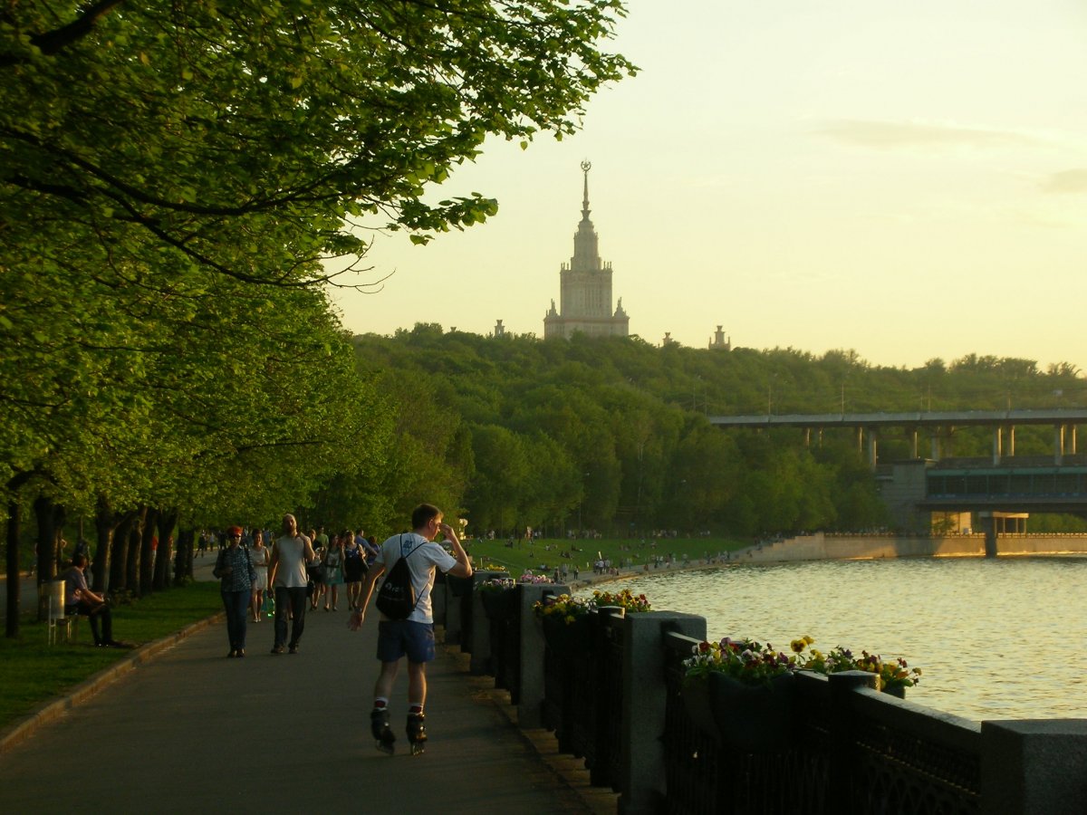 москва воробьевская набережная