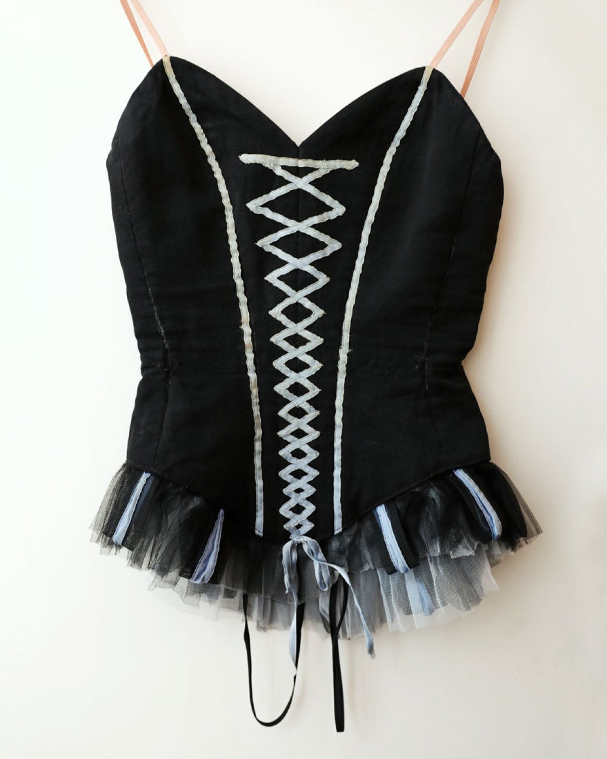 На прошлой неделе Академию Русского балета имени А.Я. Вагановой посетил Азарий Плисецкий. Он передал Академии дар от французской балерины Зизи Жанмер