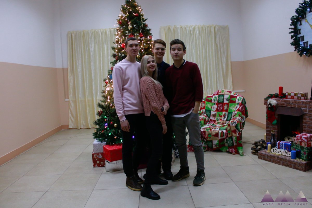 25 декабря в Саратовском ГАУ прошел традиционный Новогодний концерт.
