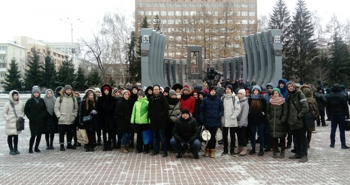 27 декабря студенты УрГАХУ приняли участие в митинге, посвященном годовщине ввода советских войск в Афганистане