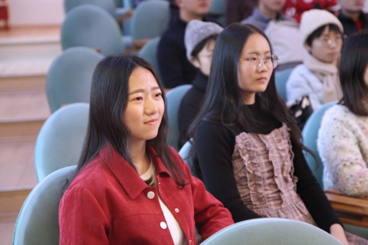 21 января в Герценовском университете начала обучение по дополнительной образовательной программе группа студентов из Сычуаньского университета (КНР)