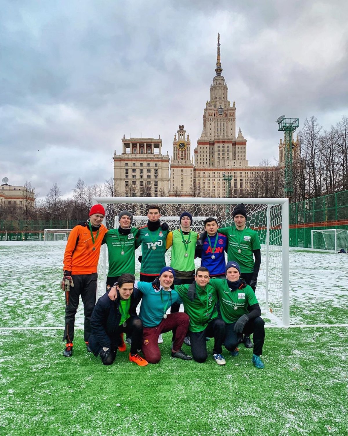 Принимаются заявки на участие в Чемпионате МГУ по футболу (на football.msu.ru).