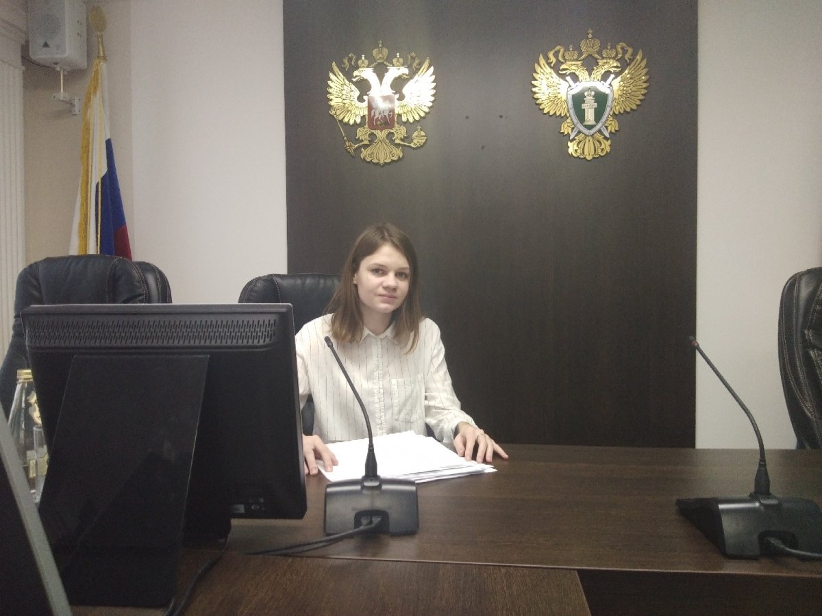 Юристы продолжают работу Юристы продолжают работу