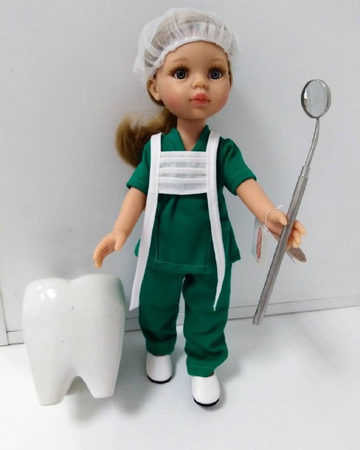 С Международным днём стоматолога! Поздравляем врачей и их пациентов с этим замечательным праздником. Здоровья всем!