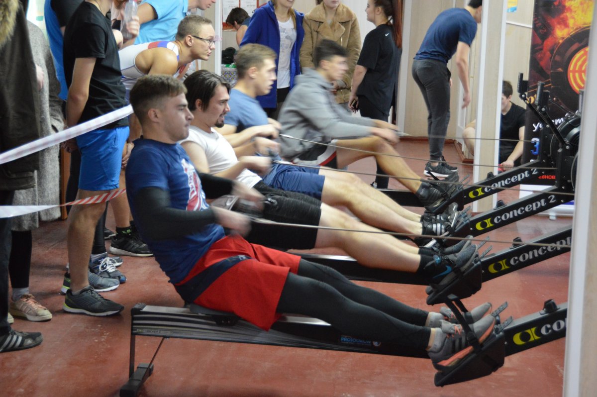 Гребцы ВГУВТ опередили «Макаровку» Гребцы ВГУВТ опередили «Макаровку»