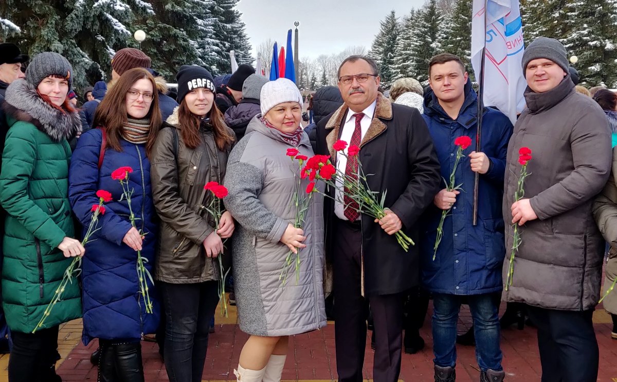 КГМУ ПРИНЯЛ УЧАСТИЕ В ПАМЯТНОМ ВОЗЛОЖЕНИИ ЦВЕТОВ И ВЕНКОВ