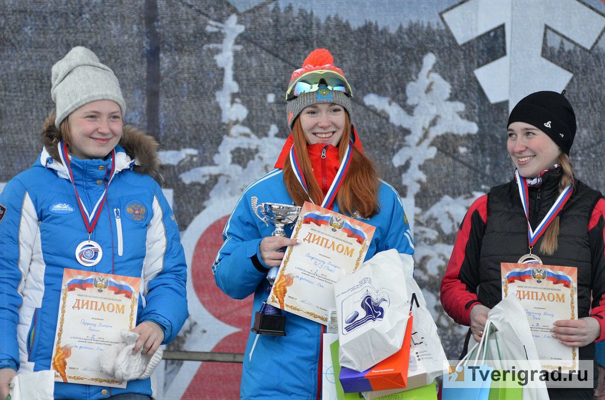 Студентка 2 курса факультета физической культуры Виктория Солодовникова стала абсолютным победителем среди женщин на дистанции 5 километров.