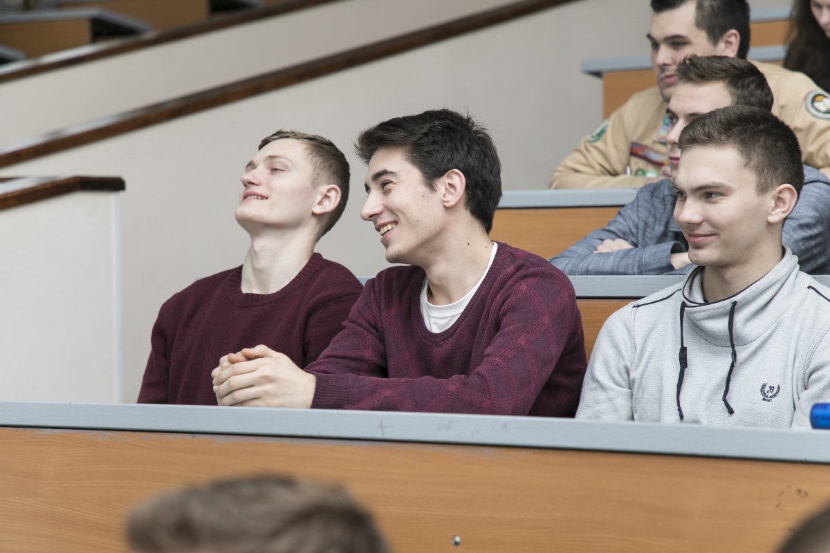 Представитель регионального ГИБДД провел в Университете Лобачевского встречу со студентами 🚔
