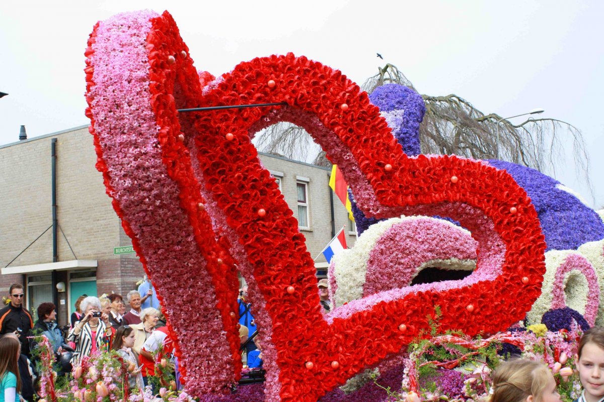 ❤Совсем скоро настанет 14 февраля и весь мир будет отмечать самый романтический праздник – день Святого Валентина. В этот день учебных заведениях, устраивают праздники и показывают представление.