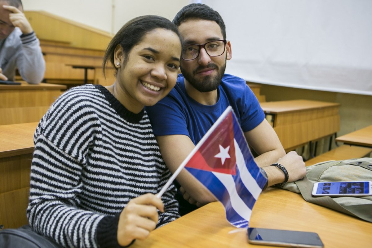В УГНТУ для кубинских студентов прошел референдум по принятию новой Конституции Республики Куба🇨🇺