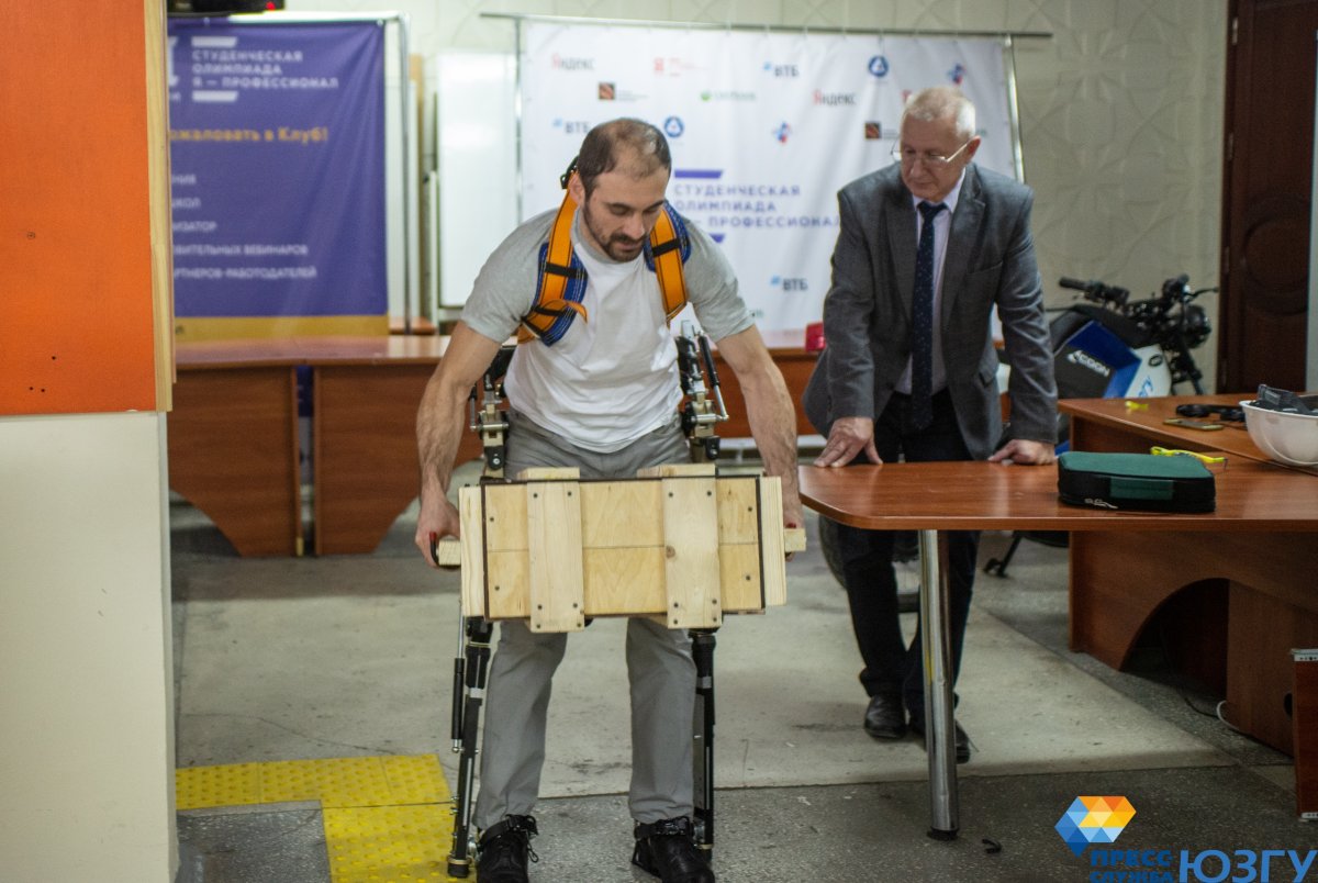 Специалисты «Норникеля» приехали в Курск за экзоскелетами