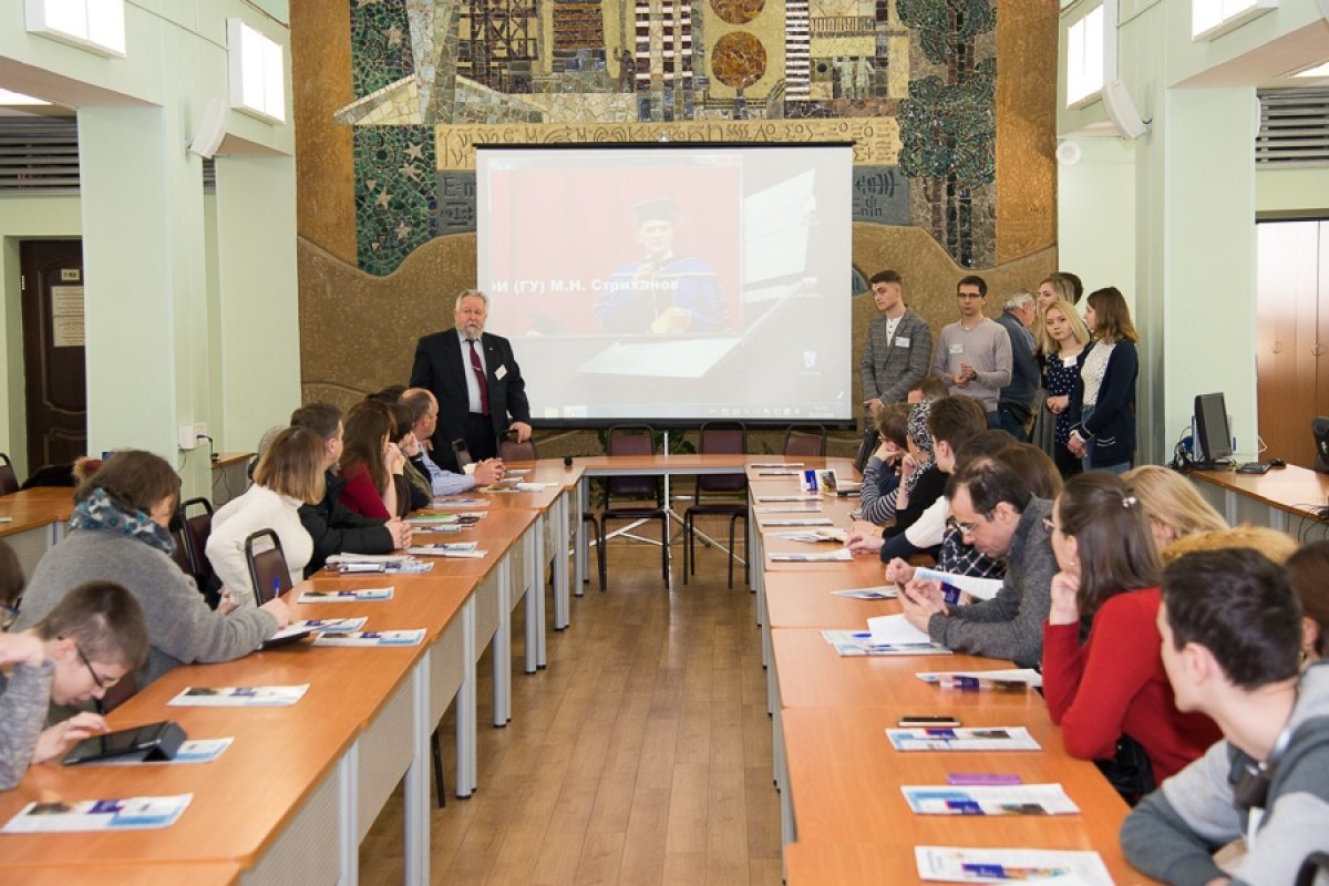 24 февраля в НИЯУ МИФИ пройдет День открытых дверей Факультета бизнес-информатики и управления комплексными системами и Института международных отношений.