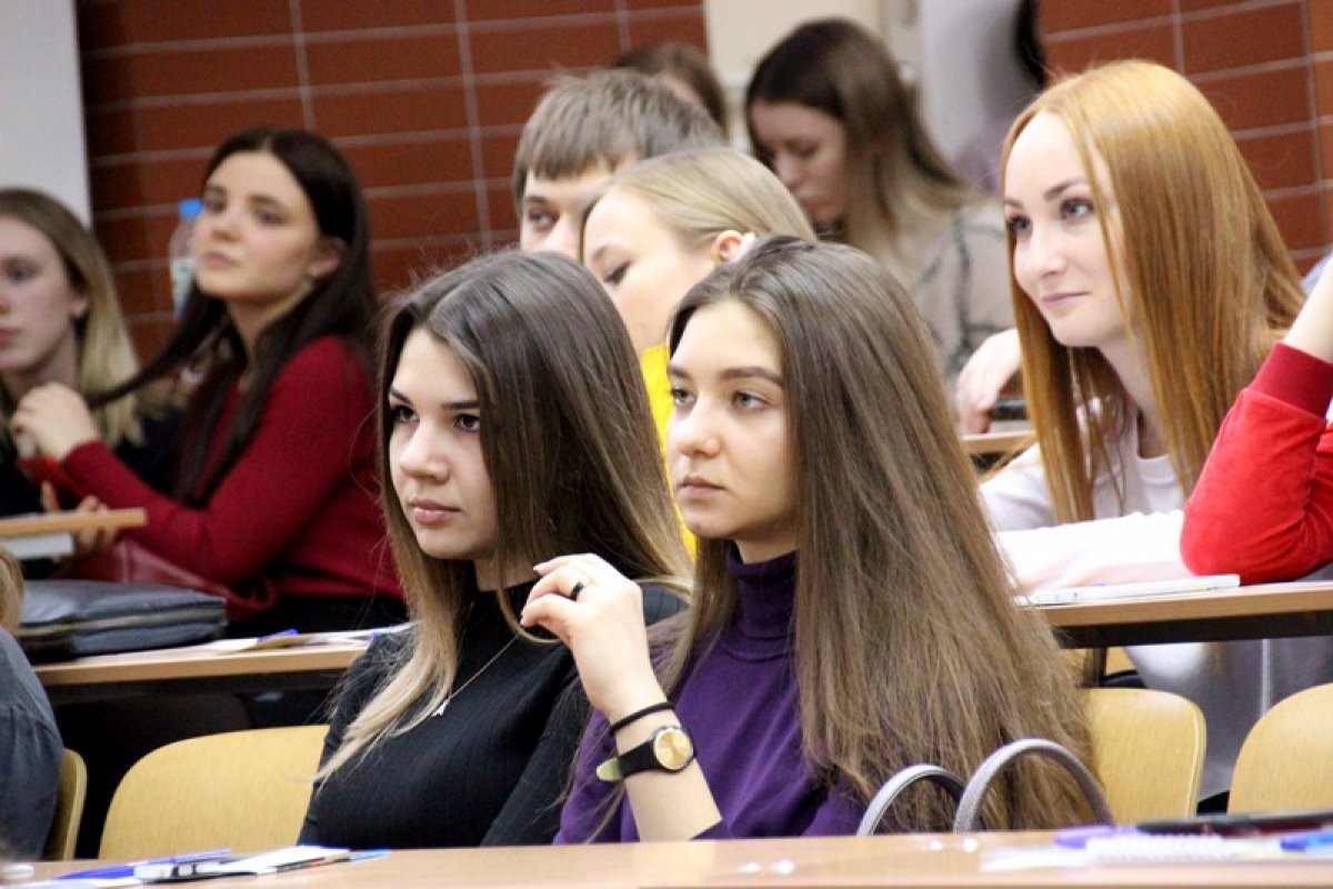 Нгуэиу новосибирск. НГУЭУ Новосибирск. НГУЭУ Нинх Новосибирск. Студенты НГУЭУ. НГУЭУ фото.