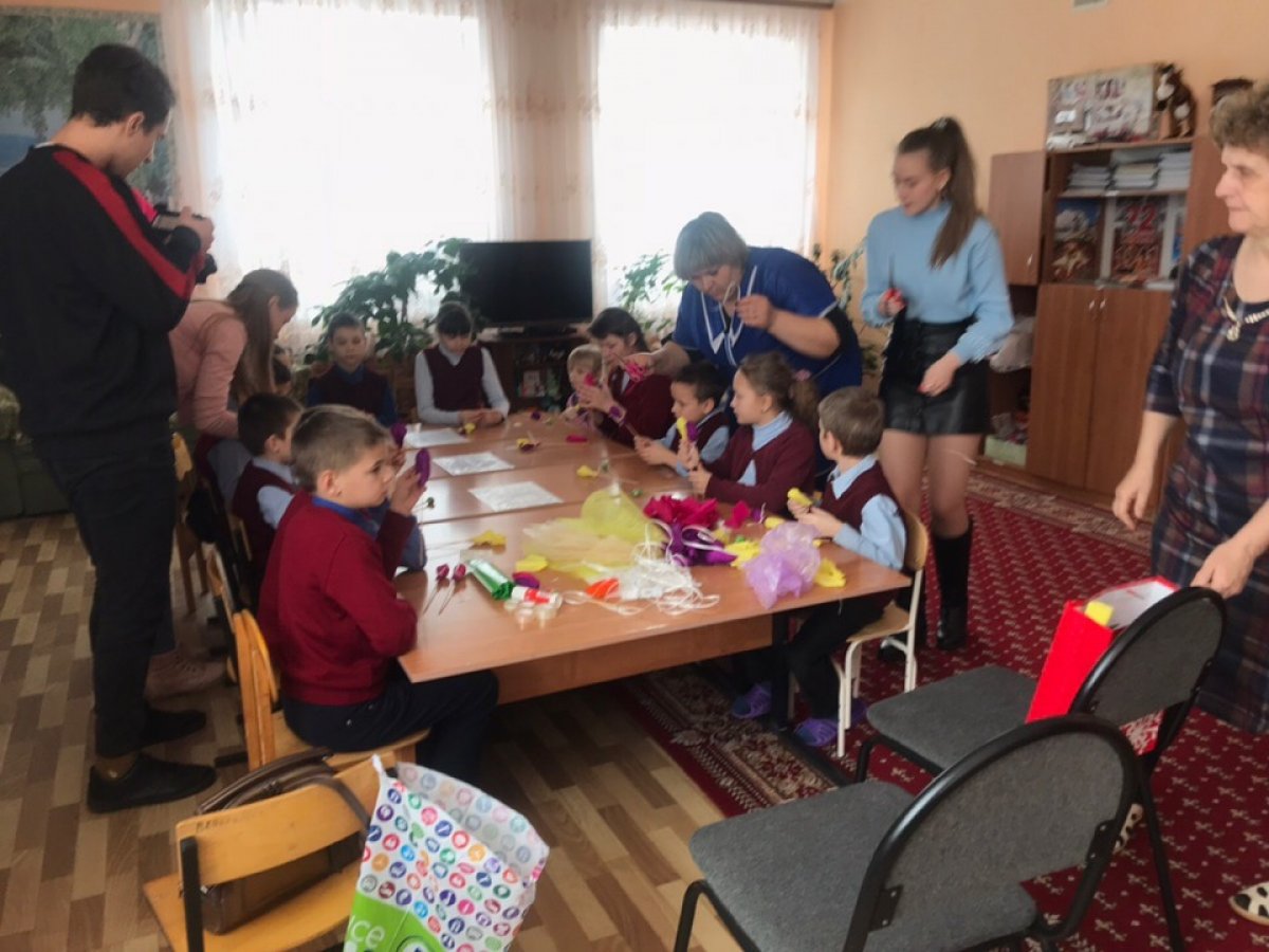 Студенты ЮЗГУ провели творческие мастер-классы в детском приюте
