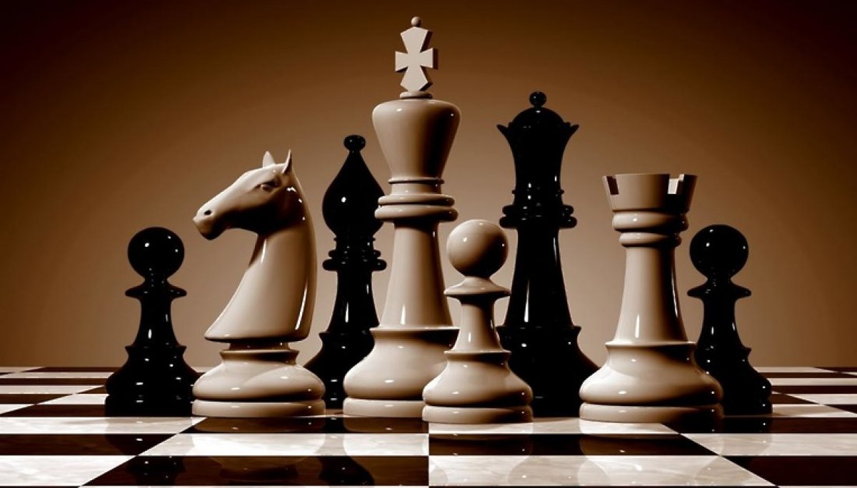 Приглашаем всех принять участие в Турнире по шахматам и шашкам, посвященном Дню рождения КАИ! 🎊🎊🎊