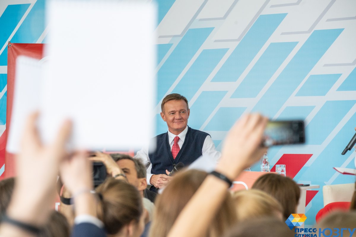 Роман Старовойт: о тяге к спорту, первой влюбленности и матрешках Роман Старовойт: о тяге к спорту, первой влюбленности и матрешках