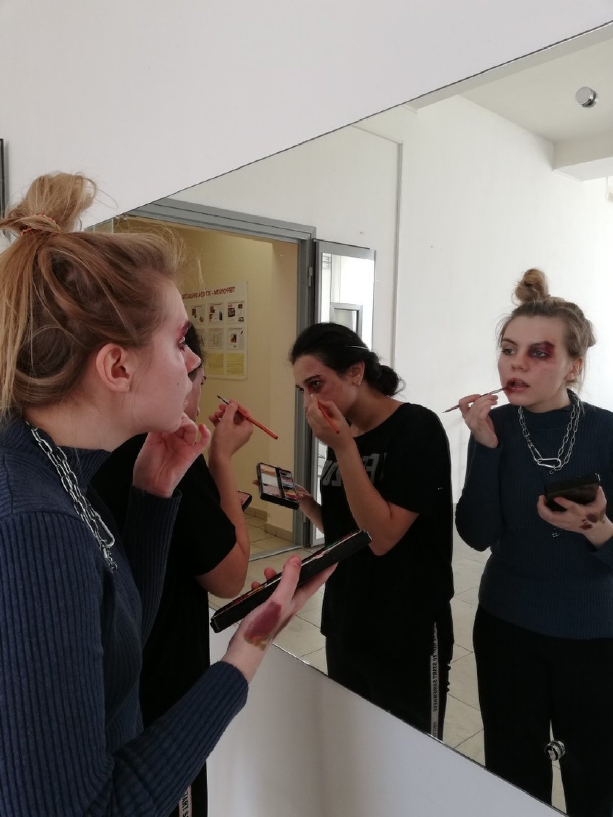 Студенческая жизнь с курсовыми работами, экзаменами и нервами… Знакомо? Но мы можем гарантировать, что такого у вас не было!