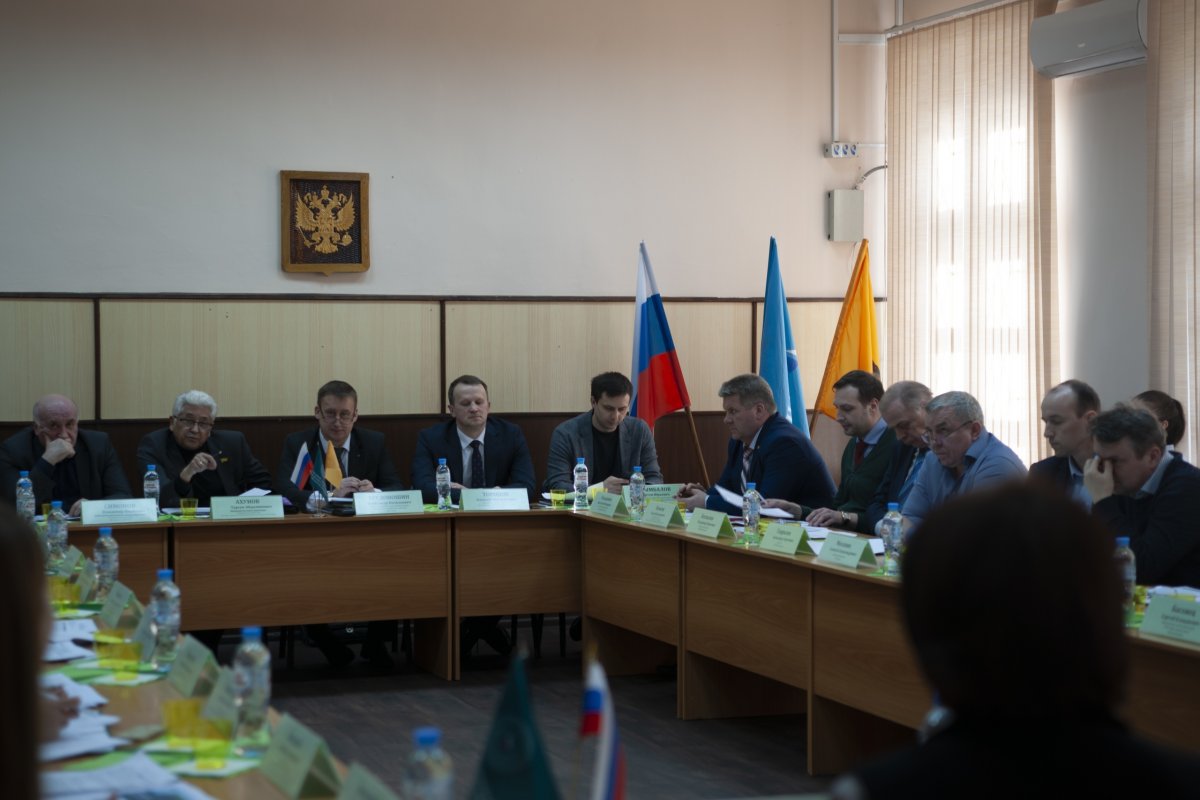 В Ярославском филиале Финуниверситета состоялось заседание Совета директоров предприятий
