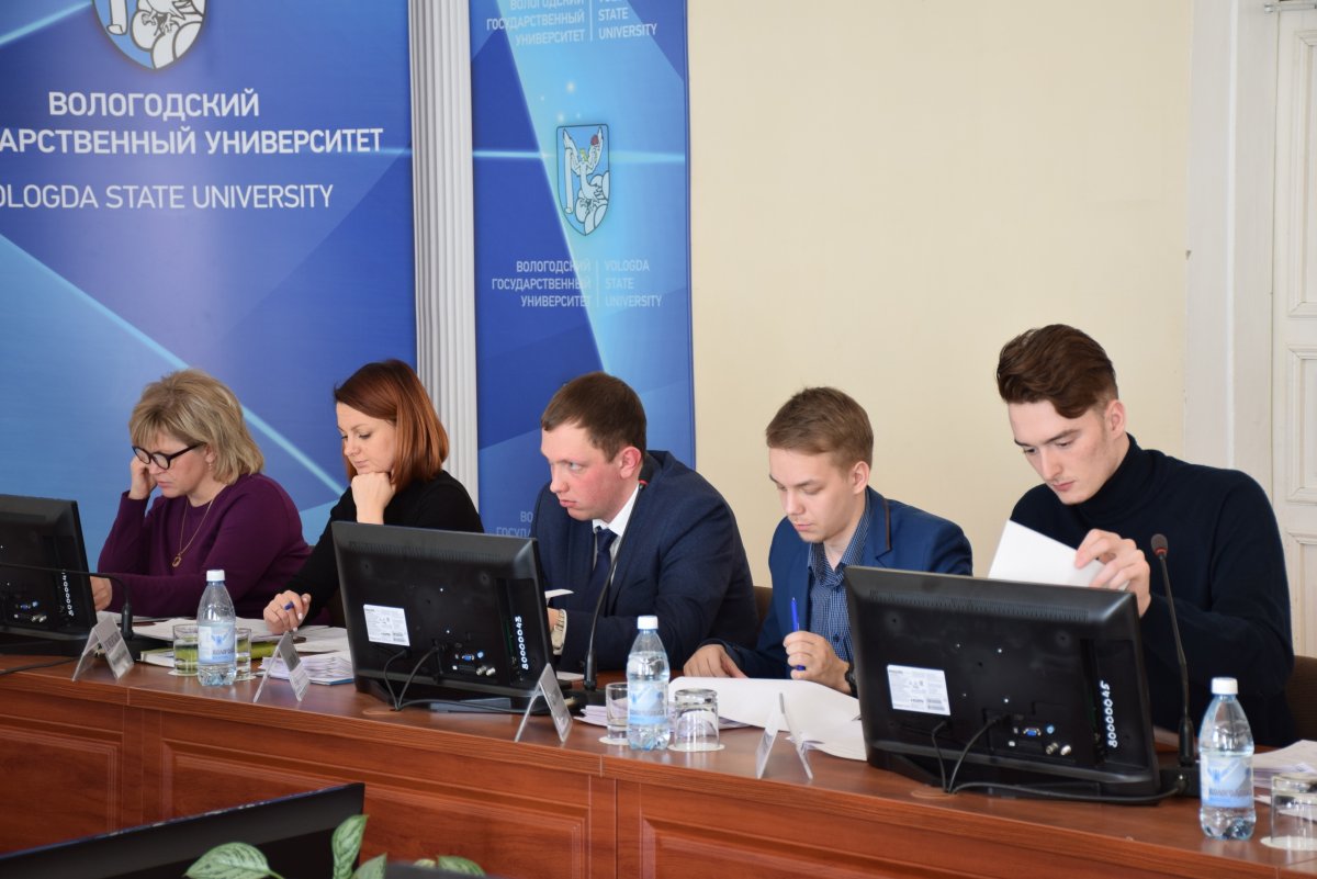 Защита проектов в рамках студенческого конкурса грантов прошла в