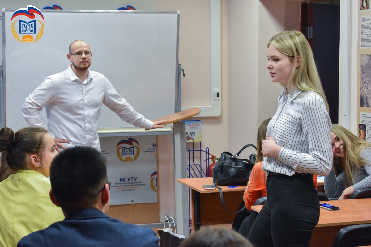 Прошел мастер-класс с Евгением Павловым, видео-блогером, специалистом в сфере интернет-маркетинга и взаимодействия в области социальных сетей🔥