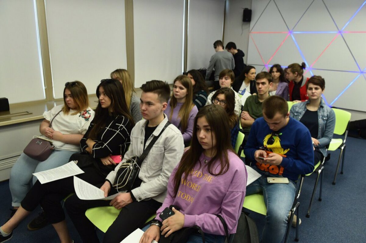 В преддверии Московского студенческого Пасхального фестиваля студенты, ректоры и журналисты собрались вместе в