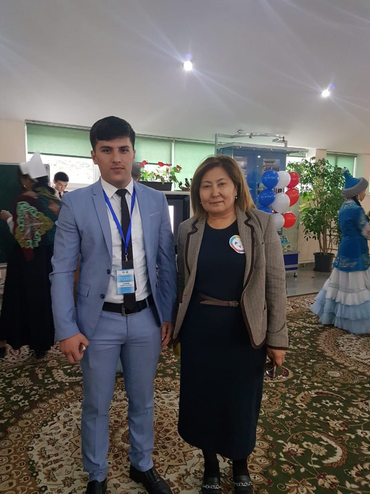 Студент РУДН из Таджикистана - победитель в номинации «За лучший доклад на русском языке» на конференции в Казахском национальном университете им. Аль-Фараби (QS-220) 👏🏻👏🏻👏🏻