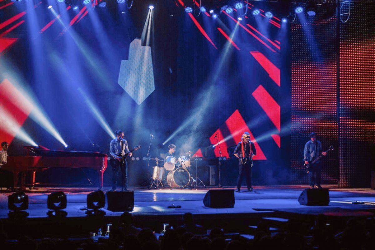 😃 А вы уже знакомы с нашей музыкальной группой MESSIR ? Если ещё нет, то самое время обратить внимание на их репертуар и сходить на самый настоящий концерт, 👉🏻 который состоится в эту субботу.